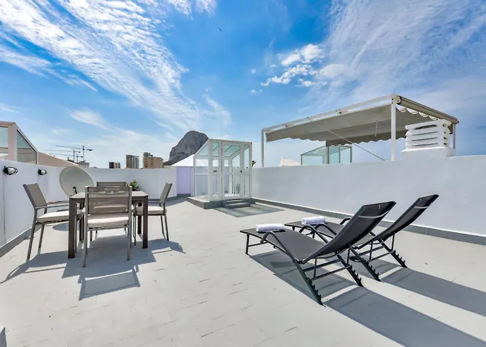 Guzman - Reyna Calpe